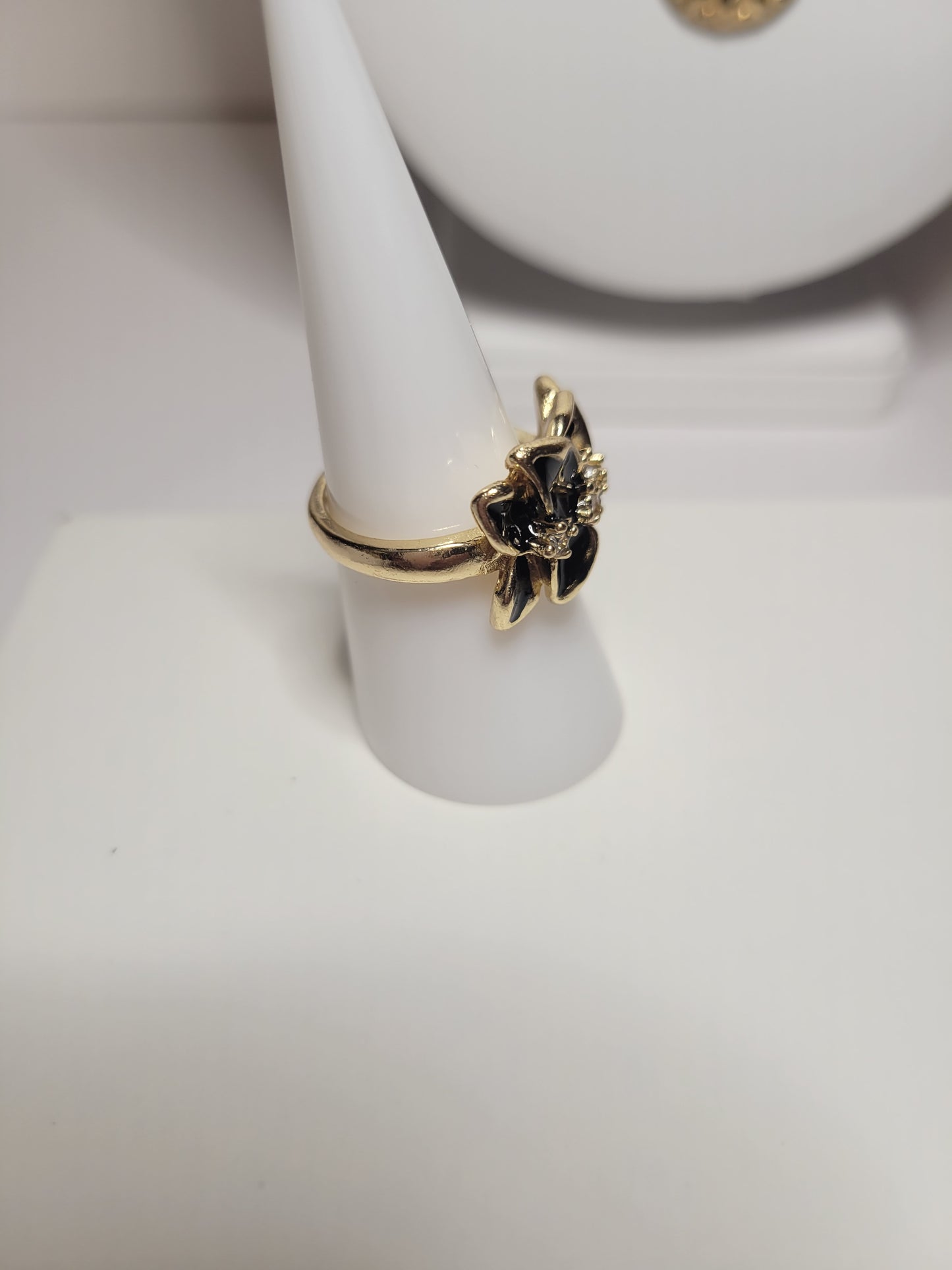 Floral Gold and Black Ring