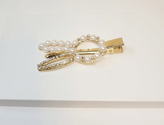 Pearl & Rhinestone Rabbit Ears Hair Clip