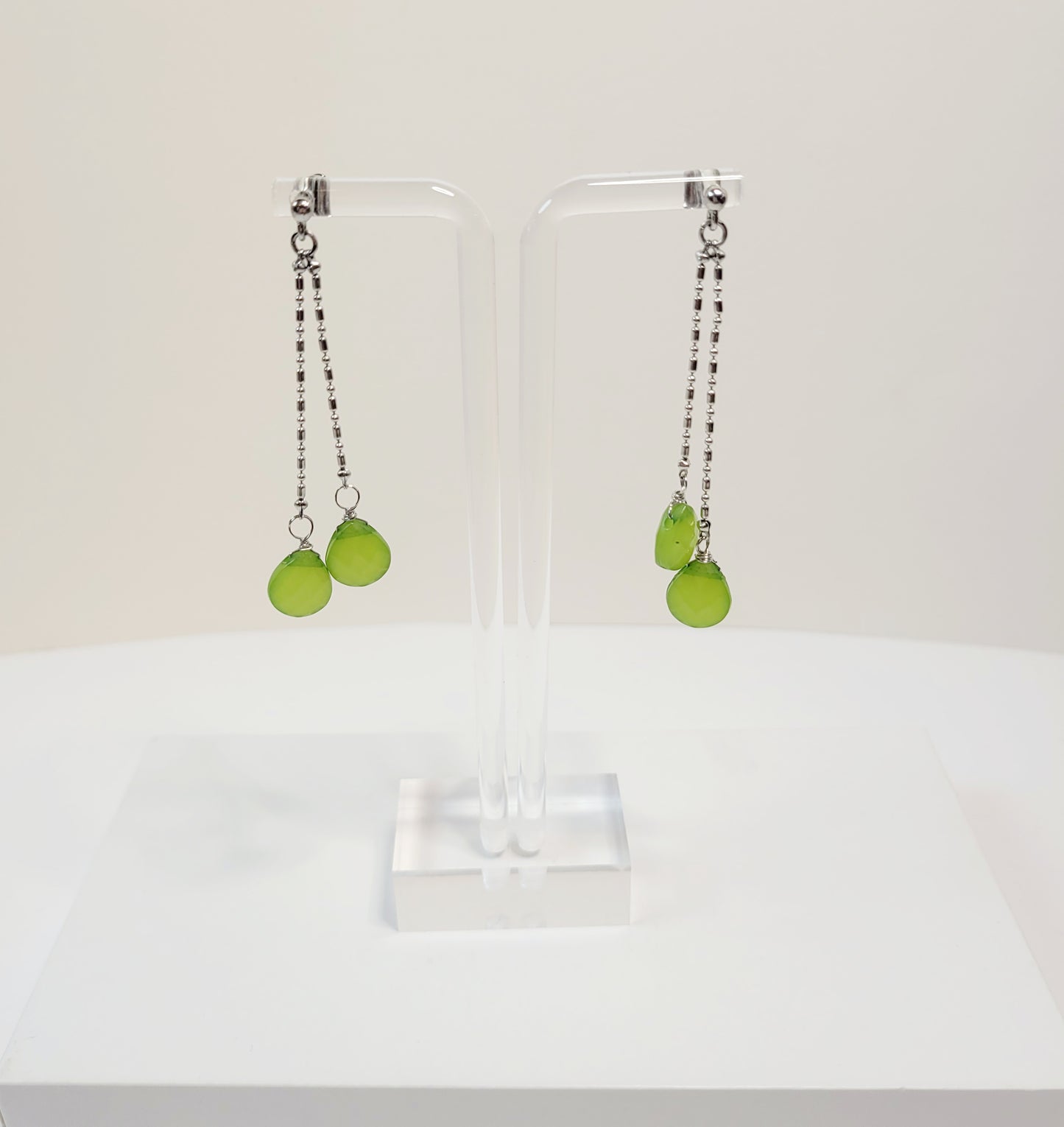 Pastel Green Drop Earring. Silver toned.