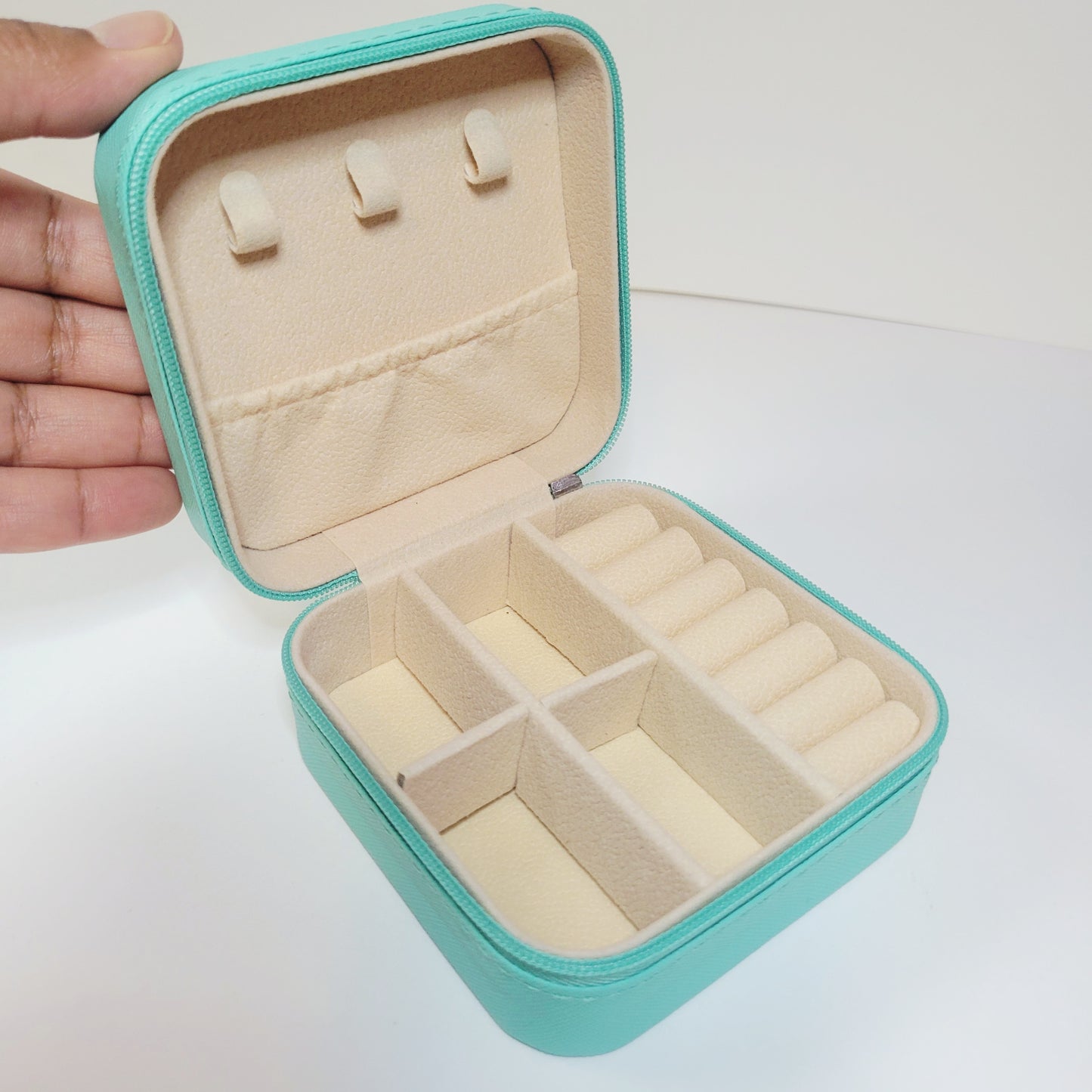 Jewelry Travel Case. Pink and Turquoise Options.