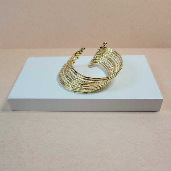 Layered Cuff/Bracelet. Gold tone.